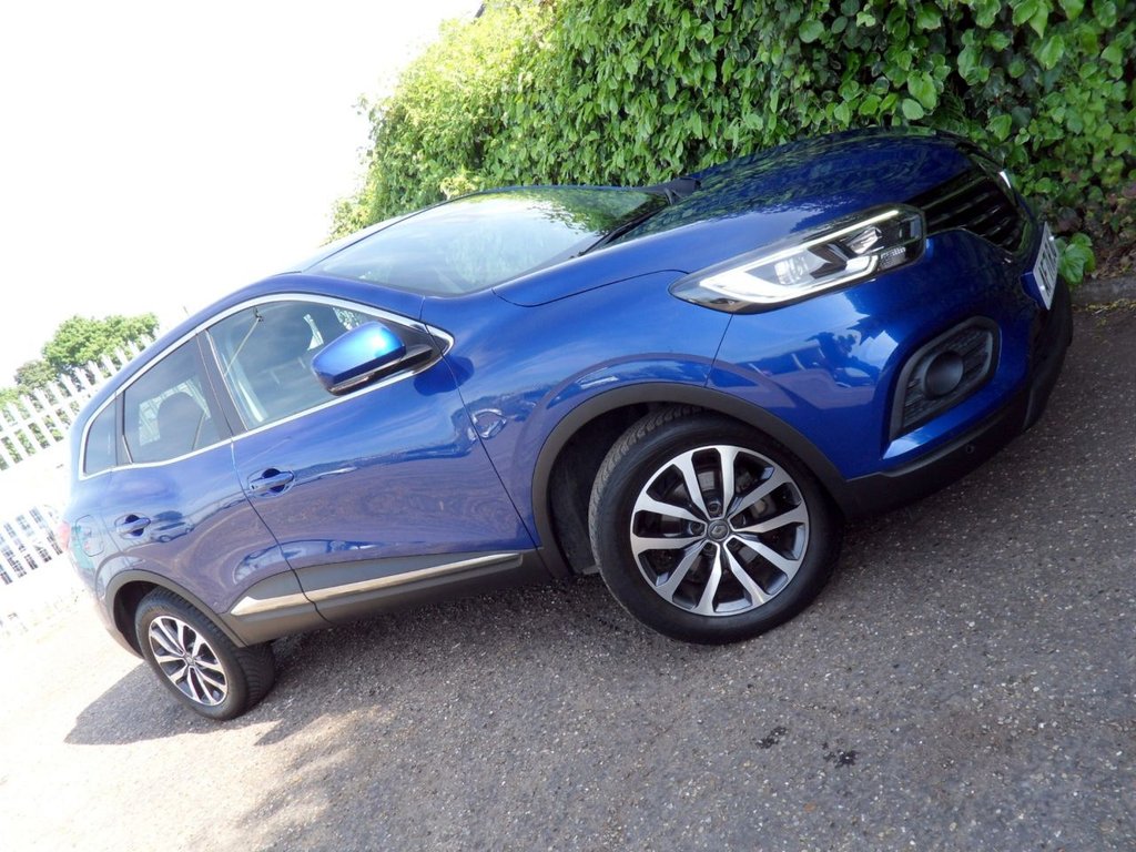 USED 2021 71 RENAULT KADJAR 1.3 TCe Iconic SUV 5dr Petrol Manual Euro 6 (s/s) (140 ps) Local Owner Full Renault History
