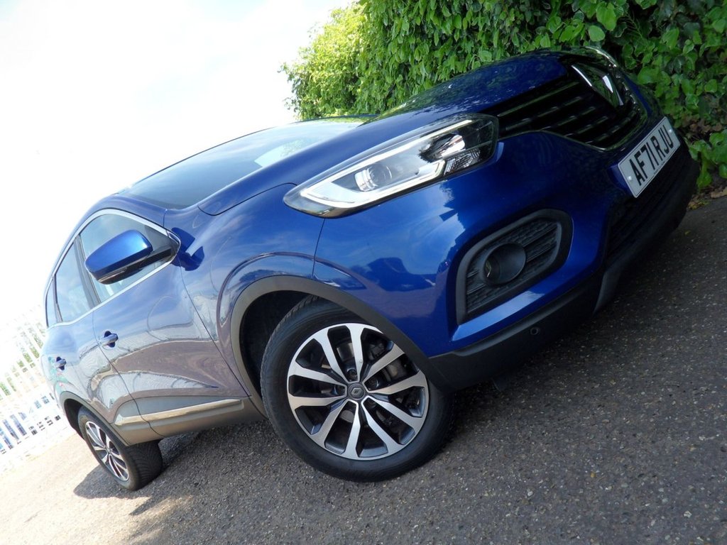 USED 2021 71 RENAULT KADJAR 1.3 TCe Iconic SUV 5dr Petrol Manual Euro 6 (s/s) (140 ps) Local Owner Full Renault History