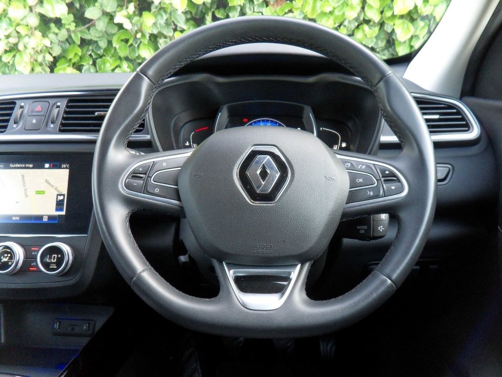 USED 2021 71 RENAULT KADJAR 1.3 TCe Iconic SUV 5dr Petrol Manual Euro 6 (s/s) (140 ps) Local Owner Full Renault History