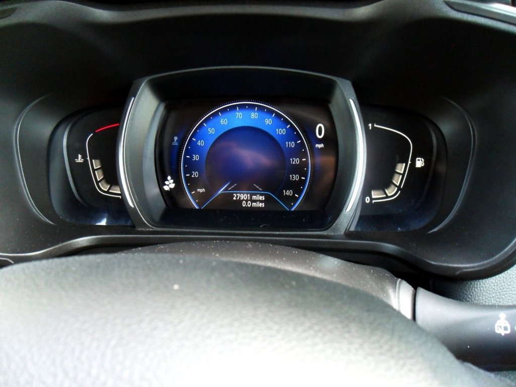 USED 2021 71 RENAULT KADJAR 1.3 TCe Iconic SUV 5dr Petrol Manual Euro 6 (s/s) (140 ps) Local Owner Full Renault History
