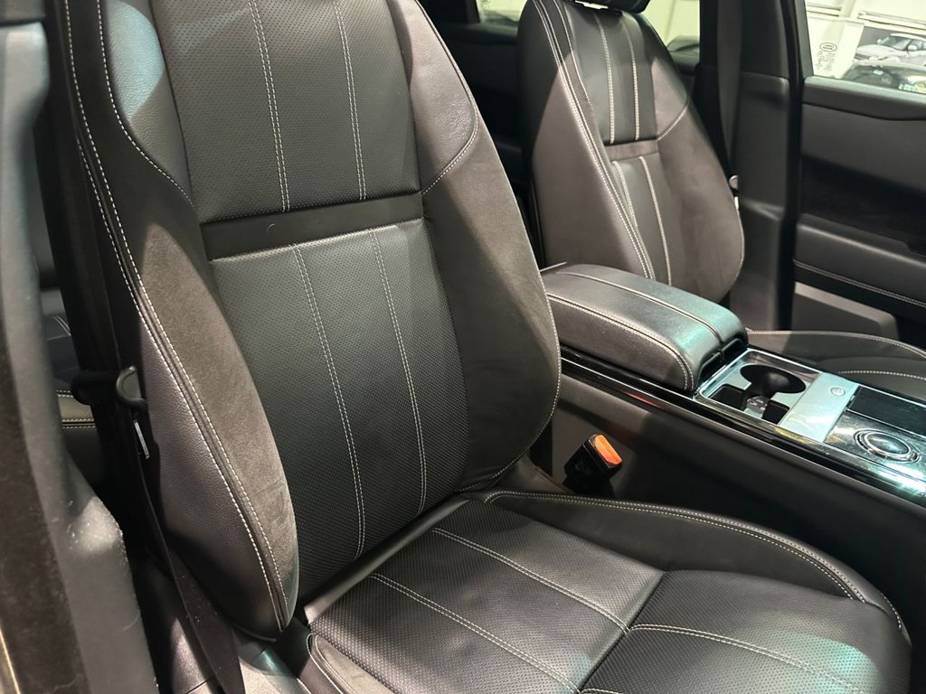 USED 2018 18 LAND ROVER RANGE ROVER VELAR 3.0 SD6 V6 R-Dynamic SE SUV 5dr Diesel Auto 4WD Euro 6 (s/s) (300 ps) SERVICE HISTORY