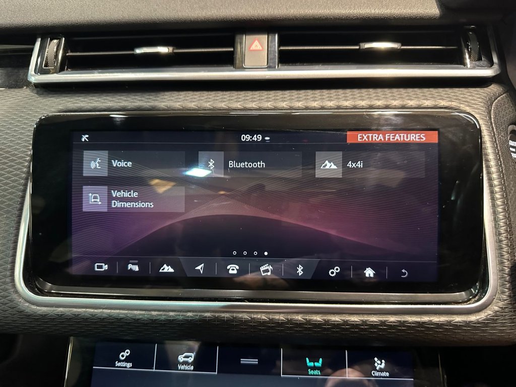 USED 2018 18 LAND ROVER RANGE ROVER VELAR 3.0 SD6 V6 R-Dynamic SE SUV 5dr Diesel Auto 4WD Euro 6 (s/s) (300 ps) SERVICE HISTORY