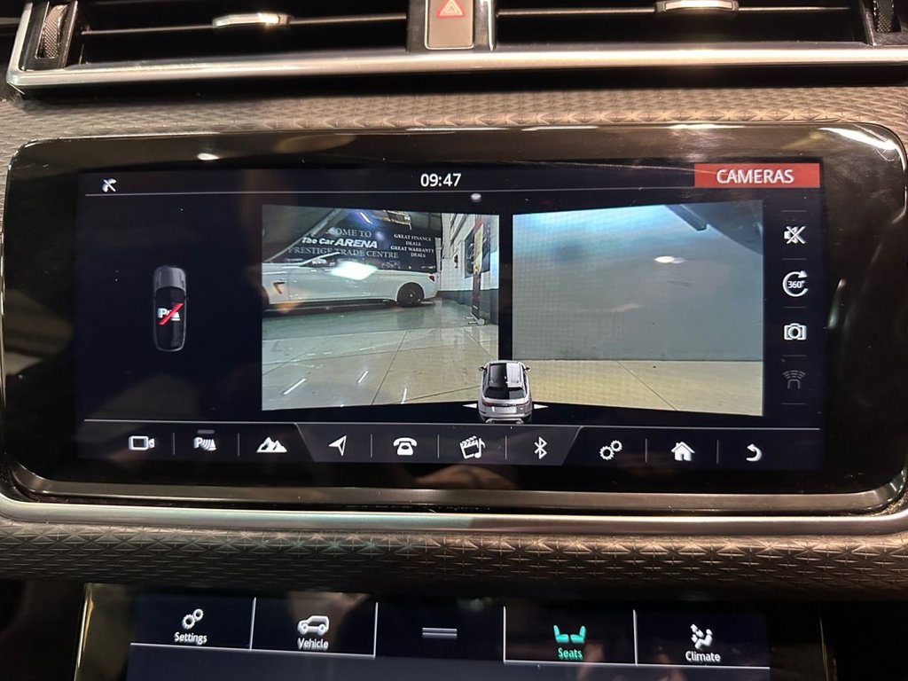 USED 2018 18 LAND ROVER RANGE ROVER VELAR 3.0 SD6 V6 R-Dynamic SE SUV 5dr Diesel Auto 4WD Euro 6 (s/s) (300 ps) SERVICE HISTORY