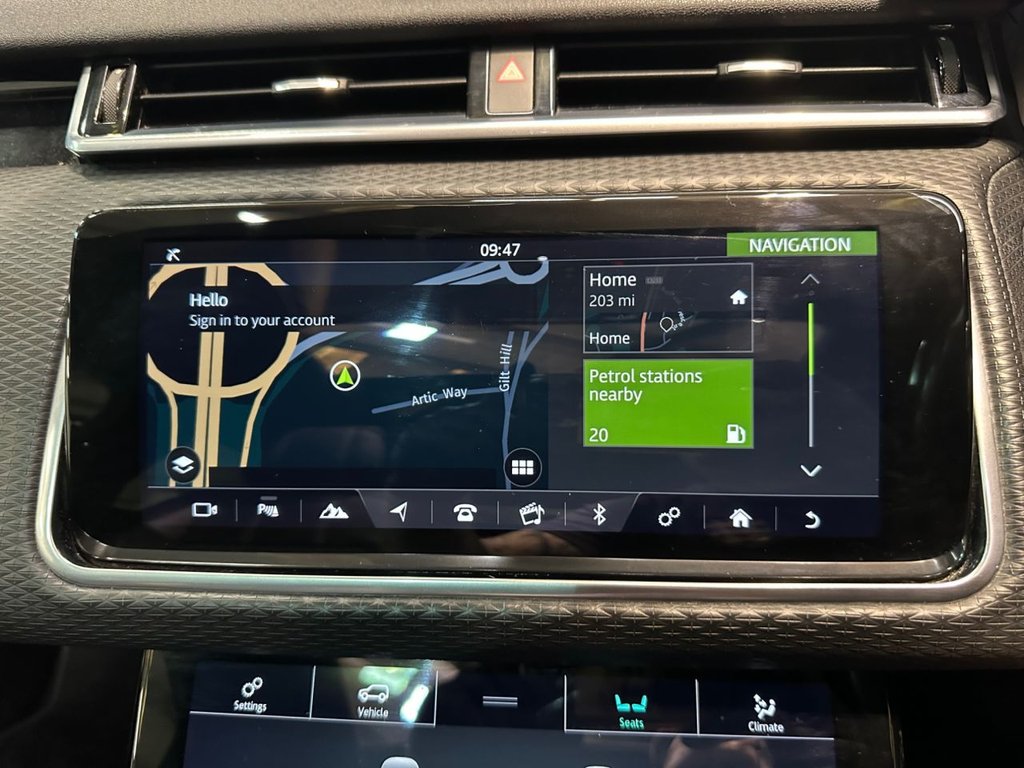USED 2018 18 LAND ROVER RANGE ROVER VELAR 3.0 SD6 V6 R-Dynamic SE SUV 5dr Diesel Auto 4WD Euro 6 (s/s) (300 ps) SERVICE HISTORY