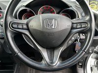 USED 2015 15 HONDA JAZZ 1.4 i-VTEC ES Plus Hatchback 5dr Petrol Manual Euro 5 (99 ps) Comprehensive Service History  |  Only 2 Owners From Brand New  |  Set of 2 Keys