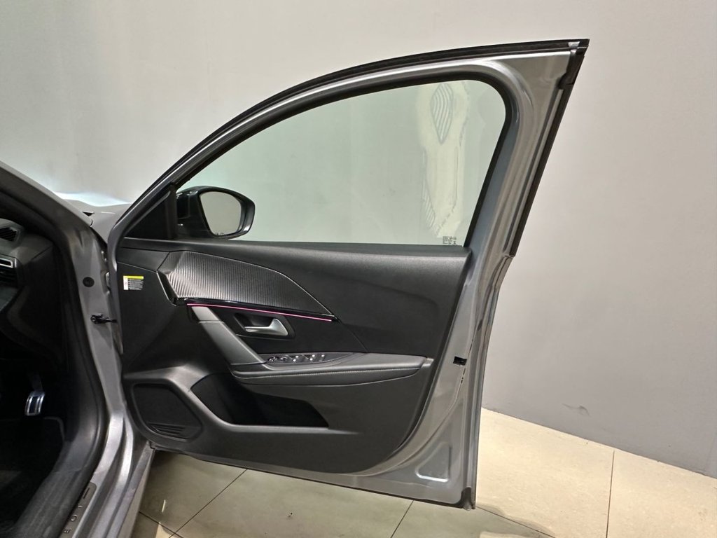 USED 2020 70 PEUGEOT E-208 50kWh GT Line Hatchback 5dr Electric Auto (136 ps) 
