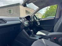 USED 2018 18 VOLKSWAGEN TIGUAN 2.0 TDI SE Navigation SUV 5dr Diesel DSG Euro 6 (s/s) (150 ps) 