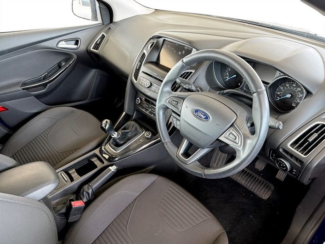 View our FORD FOCUS
