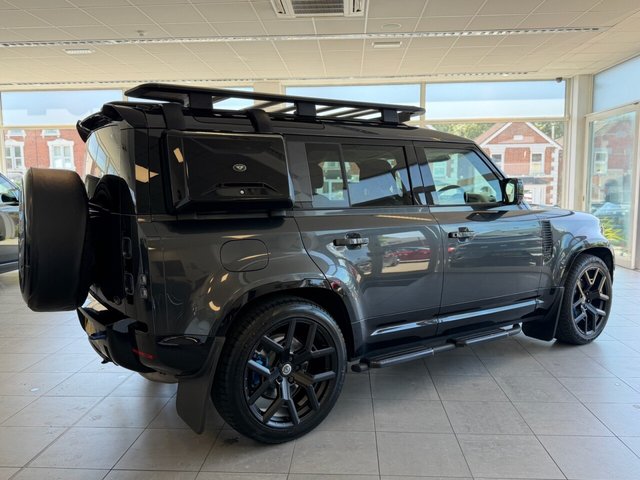View our LAND ROVER DEFENDER