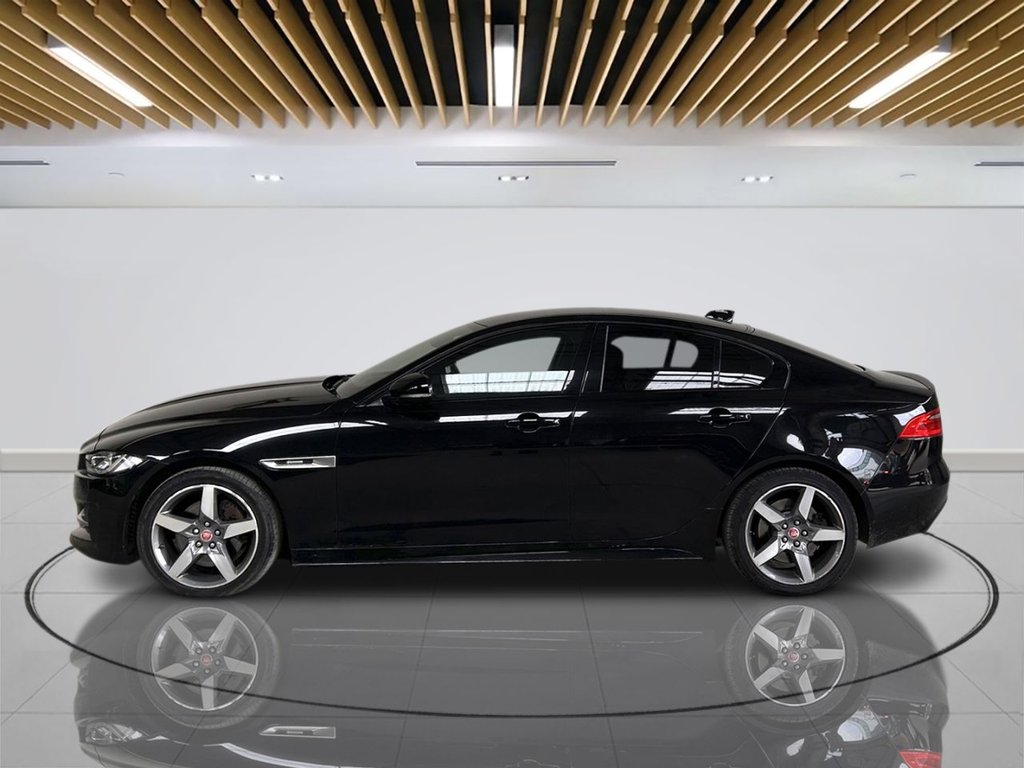 2019 Jaguar XE — image 5