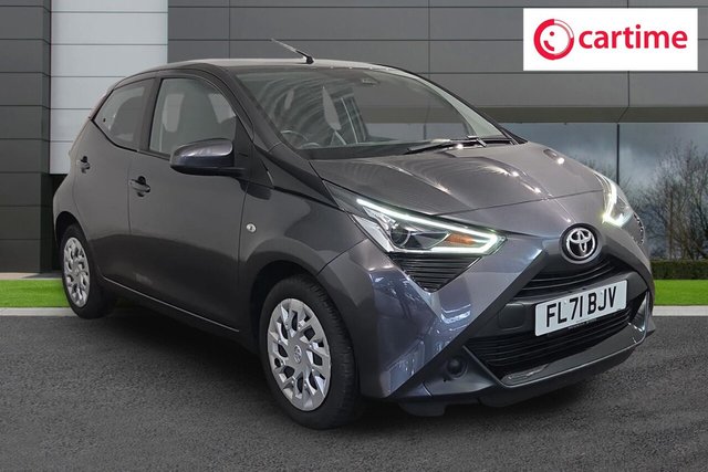 View our Toyota Aygo 1.0 VVT-i x-play Hatchback 5dr Petrol Manual Euro 6 (s/s) (71 ps) Reverse Camera, Smartphone Integration, Multimedia System, Electrically Adjustable Door Mirrors, Air Conditioning
