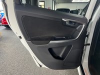 USED 2017 17 VOLVO XC60 2.0 D4 R-Design Nav SUV 5dr Diesel Manual Euro 6 (s/s) (190 ps) HEATED SEATS + SAT NAV