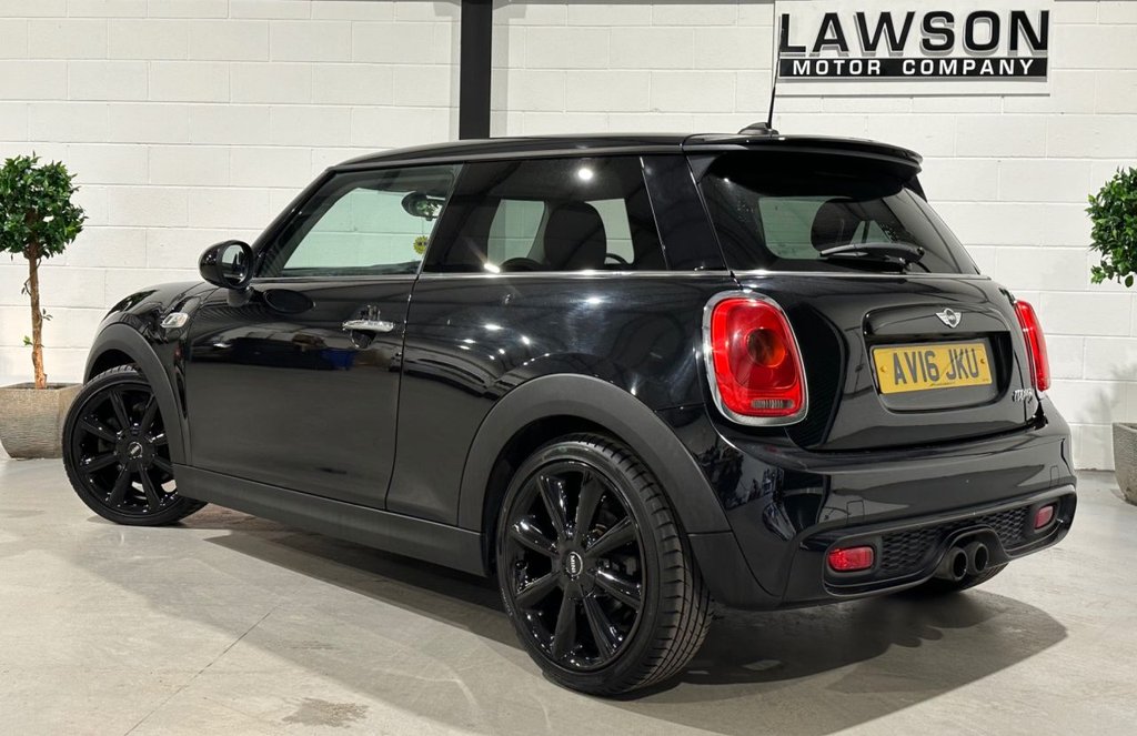 USED 2016 16 MINI HATCH 2.0 Cooper S Hatchback 3dr Petrol Manual Euro 6 (s/s) (192 ps) 