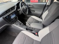 USED 2018 68 TOYOTA AURIS 1.8 VVT-h Icon Touring Sports CVT Euro 6 (s/s) 5dr NOW SOLD