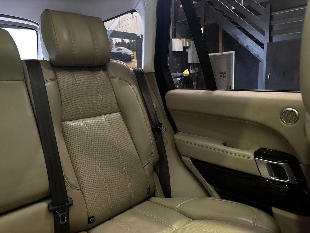 USED 2015 64 LAND ROVER RANGE ROVER 4.4 SD V8 Vogue SUV 5dr Diesel Auto 4WD Euro 5 (339 ps) AINTREE GREEN|CLEAR GLASS POSSIBLE
