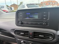 USED 2021 21 HYUNDAI I10 1.0 SE Connect Hatchback 5dr Petrol Manual Euro 6 (s/s) (67 ps) 2 OWNERS FROM NEW* AUTO START / STOP* TRACTION CONTROL LANE ASSIST* AIR CON* BLUETOOTH PHONE AND AUDIO* DAB* USB* REMOTE CENTRAL LOCKING WITH 2 KEYS* ELECTRIC WINDOWS & MIRRORS* AUTOMATIC LIGHTS