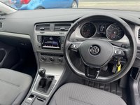 USED 2015 15 VOLKSWAGEN GOLF 1.6 TDI BlueMotion Tech SE Estate 5dr Diesel Manual Euro 5 (s/s) (105 ps) 1 OWNER -- FULL SERVICE HISTORY -- PARKING SENSORS -- AD.CRUISE -- &pound;20 TAX