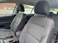 USED 2015 15 VOLKSWAGEN GOLF 1.6 TDI BlueMotion Tech SE Estate 5dr Diesel Manual Euro 5 (s/s) (105 ps) 1 OWNER -- FULL SERVICE HISTORY -- PARKING SENSORS -- AD.CRUISE -- &pound;20 TAX