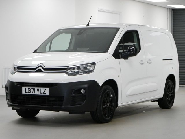 View our Citroen Berlingo XL 1.5 BLUEHDI 130 BHP LONG DRIVER PRO EAT8 AUTO 6 DOOR