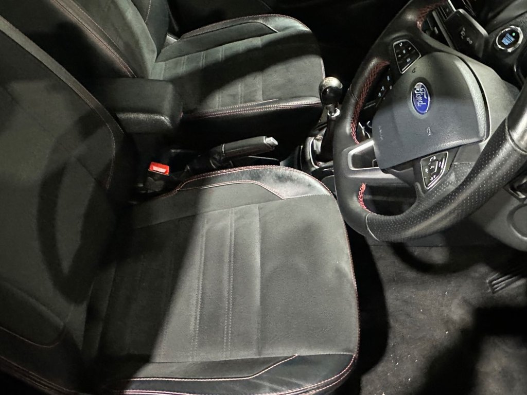 USED 2018 18 FORD ECOSPORT 1.0T EcoBoost ST-Line SUV 5dr Petrol Manual Euro 6 (s/s) (125 ps) 