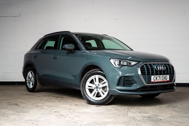 View our AUDI Q3