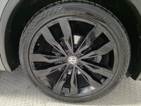 USED 2018 68 VOLKSWAGEN TIGUAN 2.0 TDI R-Line SUV 5dr Diesel DSG 4Motion Euro 6 (s/s) (150 ps) 