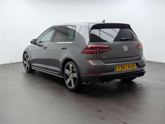 USED 2017 67 VOLKSWAGEN GOLF 2.0 Golf R TSi Semi-Auto 4WD 5dr CLICK+COLLECT / HOME DELIVERY