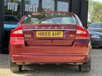 USED 2009 59 VOLVO S80 2.5T SE Lux Saloon 4dr Petrol Geartronic Euro 5 (231 ps) LOW MILES ONLY 42K + ULEZ COMPLIANT + FINISHED IN RUBY RED WITH BEIGE LEATHER SEATS + ELECTRIC SUNROOF + HEATED SEATS + CRUISE CONTROL + AIRCON + MULTIFUNCTIONAL STEERING WHEEL + ALLOY WHEELS + WOOD TRIM + ELECTRIC MEMORY SEATS + HPI CLEAR