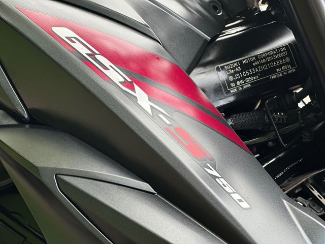 View our SUZUKI GSX-S750