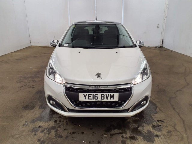 View our PEUGEOT 208