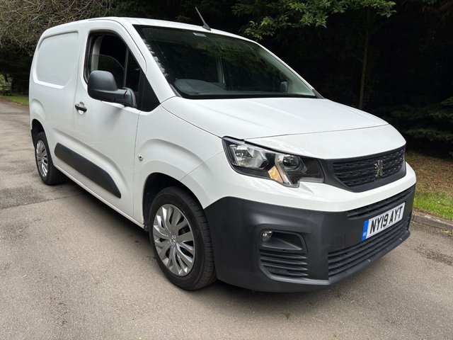 View our PEUGEOT PARTNER