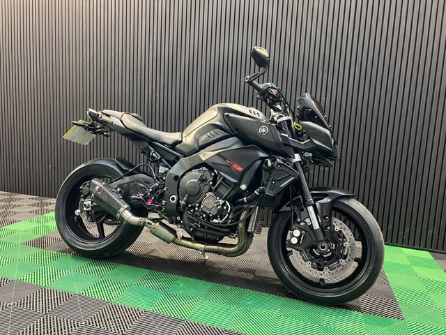 View our YAMAHA MT-10