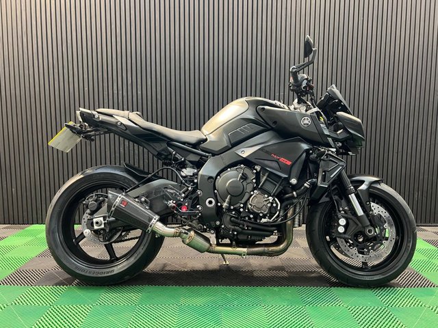 View our YAMAHA MT-10