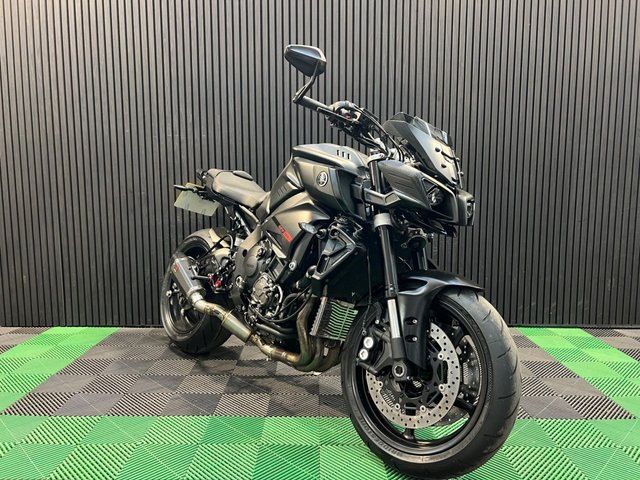 View our YAMAHA MT-10