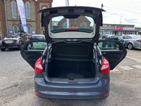 USED 2011 61 FORD FOCUS 1.6 Zetec Hatchback 5dr Petrol Manual Euro 5 (125 ps) 