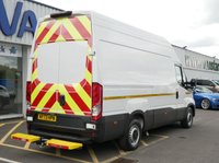 USED 2024 73 IVECO DAILY 2.3 D 35S14 136 BHP 3520 MEDIUM X-HIGH ROOF BUSINESS  MEDIUM WHEELBASE | X- HIGH ROOF | BUSINESS