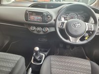 USED 2017 17 TOYOTA YARIS 1.0 VVT-i Icon Hatchback 3dr Petrol Manual Euro 6 (69 ps) 1 LADY OWNER - REAR CAMERA - &pound;20 ROAD TAX