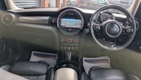 USED 2019 19 MINI HATCH 2.0 Cooper S Exclusive Hatchback 5dr Petrol Steptronic Euro 6 (s/s) (192 ps) *** PANORAMIC ROOF - &pound;5075 WORTH OF EXTRAS - REVERSE CAMERA ***
