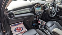 USED 2019 19 MINI HATCH 2.0 Cooper S Exclusive Hatchback 5dr Petrol Steptronic Euro 6 (s/s) (192 ps) *** PANORAMIC ROOF - &pound;5075 WORTH OF EXTRAS - REVERSE CAMERA ***