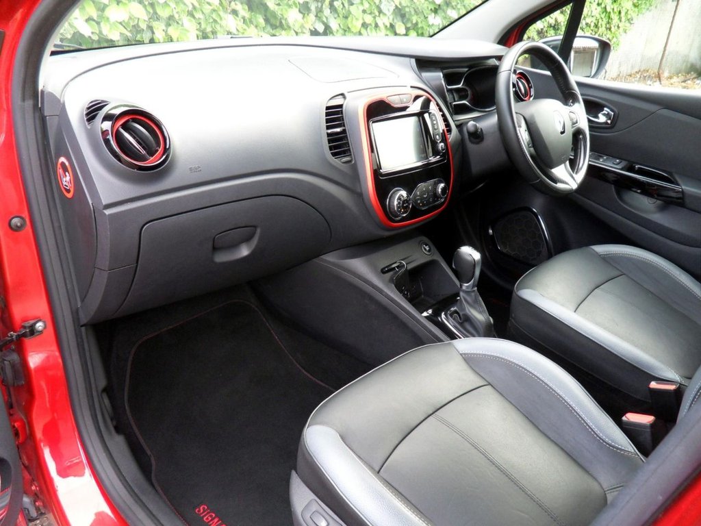 USED 2017 17 RENAULT CAPTUR 1.2 TCe ENERGY Signature Nav SUV 5dr Petrol Auto Euro 6 (s/s) (120 ps) Flame Red Gloss Black Wheels + Roof