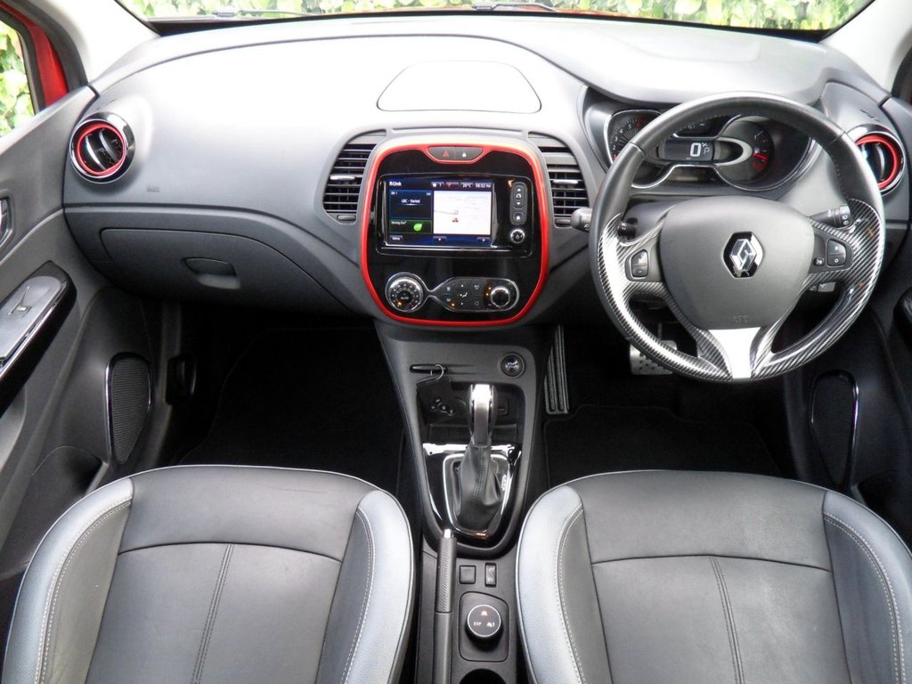 USED 2017 17 RENAULT CAPTUR 1.2 TCe ENERGY Signature Nav SUV 5dr Petrol Auto Euro 6 (s/s) (120 ps) Flame Red Gloss Black Wheels + Roof