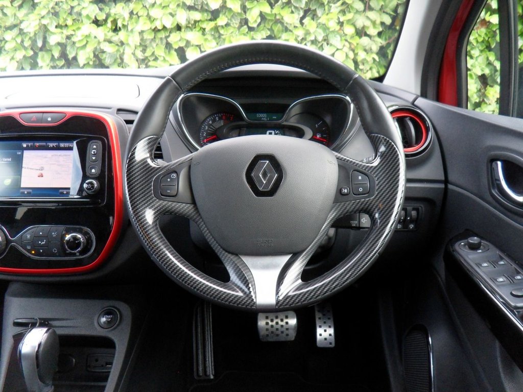 USED 2017 17 RENAULT CAPTUR 1.2 TCe ENERGY Signature Nav SUV 5dr Petrol Auto Euro 6 (s/s) (120 ps) Flame Red Gloss Black Wheels + Roof