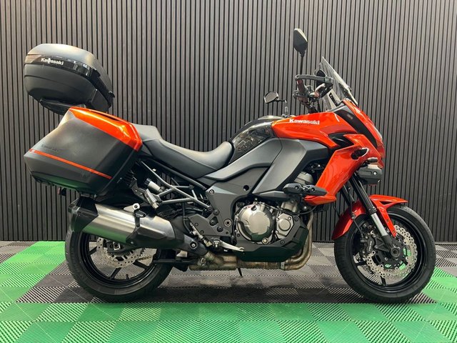 View our KAWASAKI VERSYS 1000