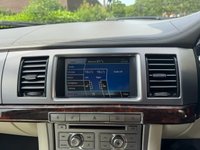 USED 2011 61 JAGUAR XF 3.0d V6 Premium Luxury Saloon 4dr Diesel Auto Euro 5 (240 ps) 