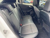 USED 2020 20 FORD FOCUS 1.0T EcoBoost ST-Line X Hatchback 5dr Petrol Manual Euro 6 (s/s) (125 ps) SUNROOF -- SAT NAV -- HEATED SEATS -- CRUISE -- 18in ALLOYS