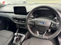 USED 2020 20 FORD FOCUS 1.0T EcoBoost ST-Line X Hatchback 5dr Petrol Manual Euro 6 (s/s) (125 ps) SUNROOF -- SAT NAV -- HEATED SEATS -- CRUISE -- 18in ALLOYS