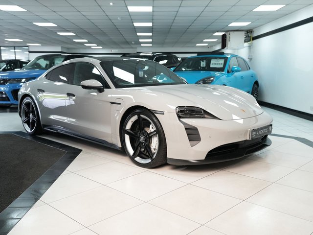 View our Porsche Taycan Performance Plus 93.4kWh 4S Saloon 4dr Electric Auto 4WD (11kW Charger) (571 ps)