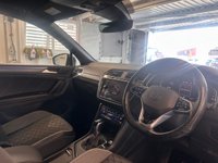 USED 2021 21 VOLKSWAGEN TIGUAN 1.5 TSI R-Line SUV 5dr Petrol DSG Euro 6 (s/s) (150 ps)+2 KEYS+1 OWNER FROM NEW+ALLOYS+HISTORY+FULL LEATHER HEATED SEATS+CLIMATE+PARK CONTROL+DIGITAL DASH+MEDIA+BLUETOOTH+NAV+CRUISE+ 2 KEYS+1 OWNER FROM NEW+ALLOYS+HISTORY+FULL LEATHER HEATED SEATS+CLIMATE+PARK CONTROL+DIGITAL DASH+MEDIA+BLUETOOTH+NAV+CRUISE+HPI CLEAR