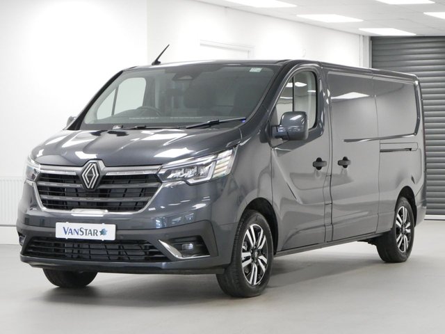 View our Renault Trafic LL30 2.0 BLUEDCI 150 BHP LONG EXTRA SPORT EDITION