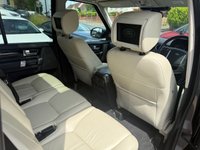 USED 2015 64 LAND ROVER DISCOVERY 4 3.0 SD V6 HSE Luxury SUV 5dr Diesel Auto 4WD Euro 5 (s/s) (255 bhp) NEW CHAIN